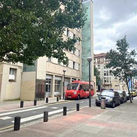 Precioso Junto A Casco Viejo Bilbao