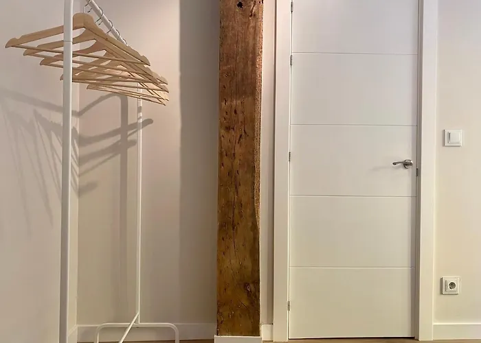 Precioso Junto A Casco Viejo Apartamento *